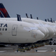 Image for article titled Delta Air Lines Will Make Unvaccinated Employees Pay $200 a Month to Cover Potential Medical Bills